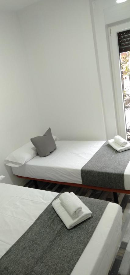 Hostal Noche Y Dia Madrid Luaran gambar