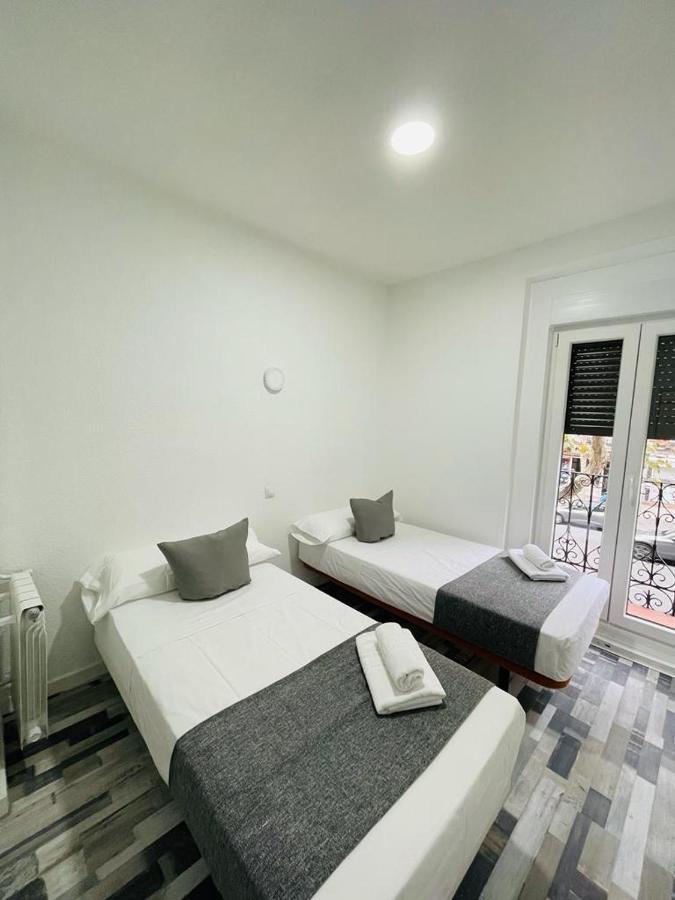 Hostal Noche Y Dia Madrid Luaran gambar