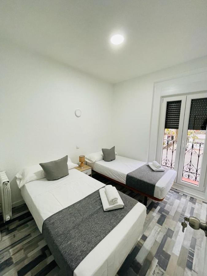 Hostal Noche Y Dia Madrid Luaran gambar