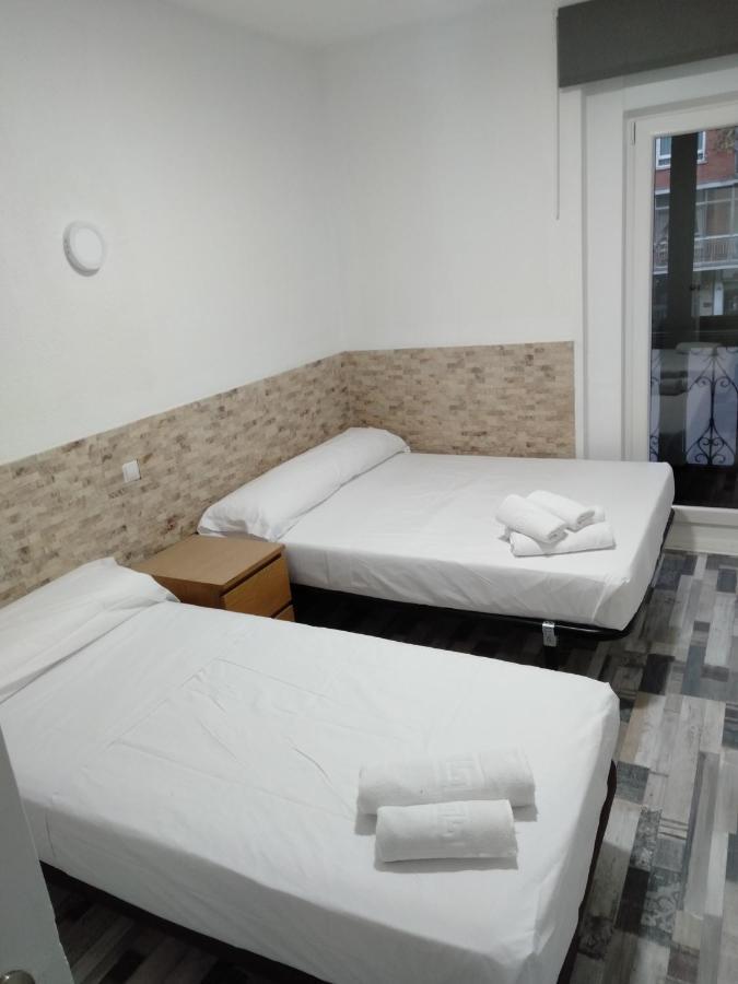 Hostal Noche Y Dia Madrid Luaran gambar