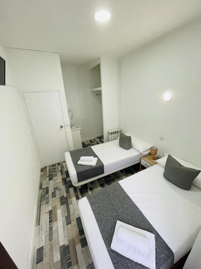 Hostal Noche Y Dia Madrid Luaran gambar